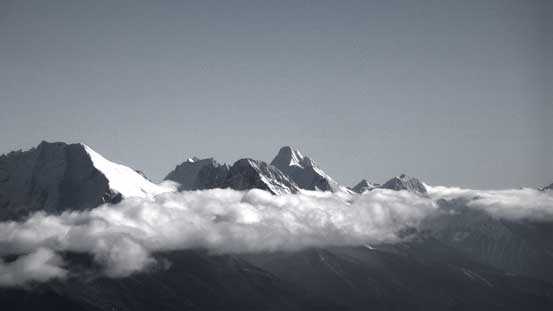 Dunkirk Mountain - what a peak... We also got some temporary low clouds scenery
