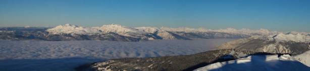 One last panorama before descending. Click to view large size.