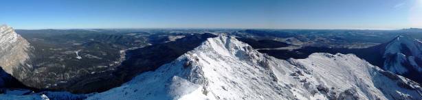Summit Panorama looking towards the prairie. Click to view large size.