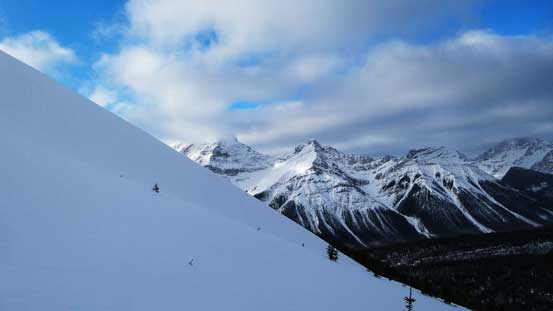 Looking over the shoulder of "North Kent Outlier". Staying climber's left will avoid these slopes.