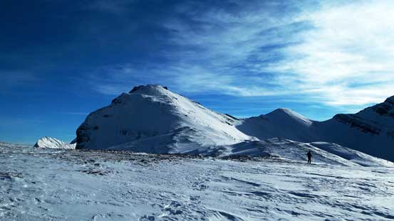 From the first highpoint we could see the summit - still a freakin' long way to go...