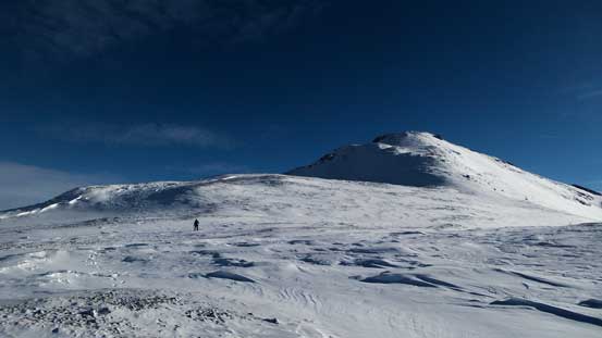 Slowly approaching the final summit block.