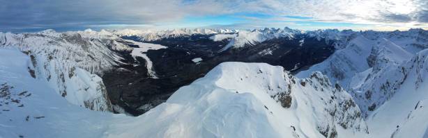 Partial summit panorama. Click to view large size.