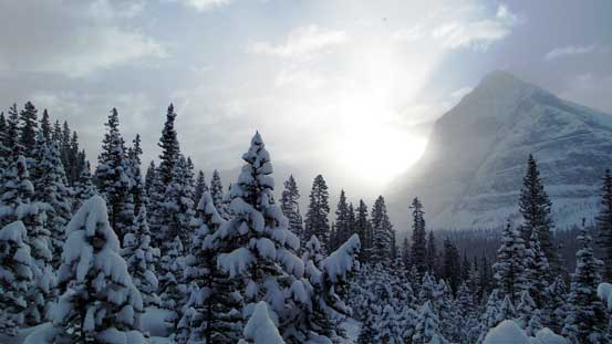 The sky is gradually clearing up.