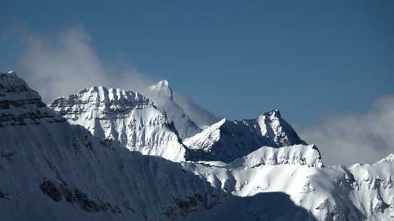 Some big peaks showing up in the distance - possibly Deltaform Mountain