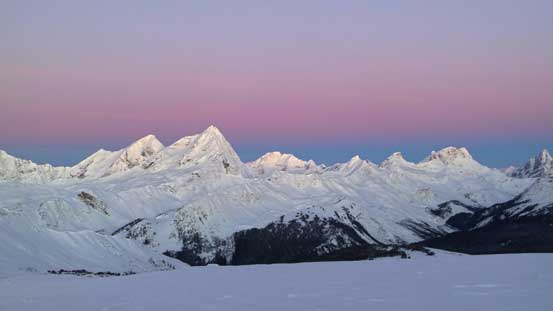 Mt. McNaughton and Mt. Machray at just before alpenglow