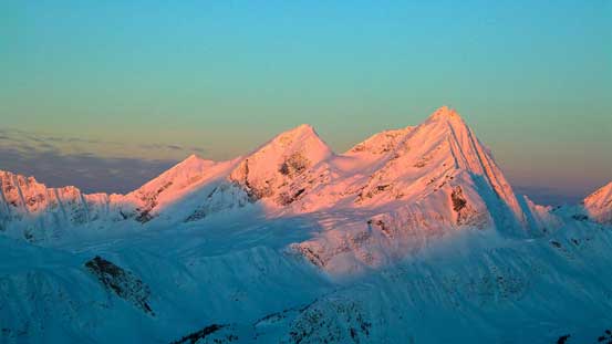 Mt. McNaughton on alpenglow