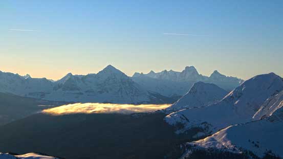Zooming-in towards Mt. Fitzwilliam and Mt. Geikie