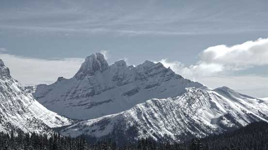 Mt. Bridgeland looks awfully like Mt. Bryce from this angle..