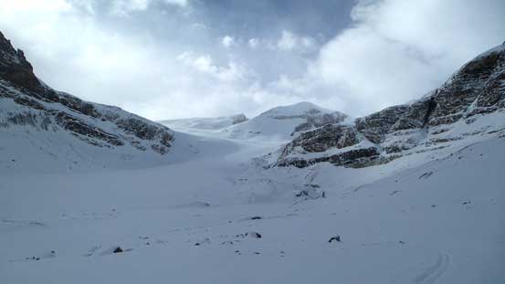 On top of the moraine. Now we had to lose another 100 m down to the glacier...
