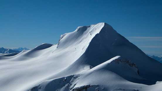 Mt. Baker looks very steep from here - our previous objective