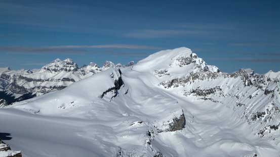 Mt. Patterson looks big. Another 1-day winter mountaineering objectives 