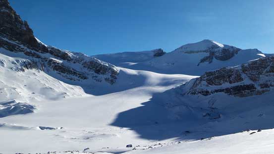 Looking back towards the Peyto Glacier