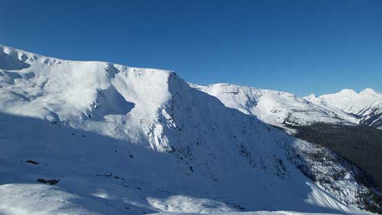 Looking over the shoulder of Glacier Crest