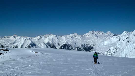 Vern on the traverse with Hermit Range behind