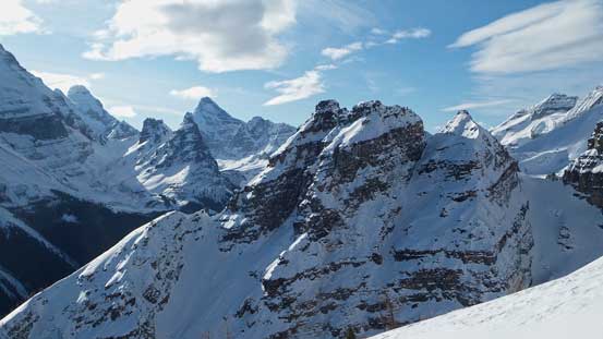 A closer look at Vanguard Peak - a tiny peak, but fairly technical...