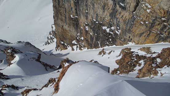 Looking down at the south couloir route. I think this would be the faster way in this day