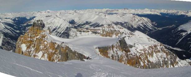 Another panorama from the summit showing the glacier. Click to view large size.