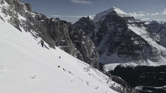 Vern and Ben traversing the same dicey slope. I felt this one sketchier than the traverse of Ayesha
