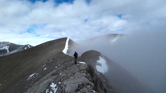 Traversing towards the 3rd false summit