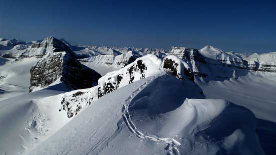 Here's an interesting section on the ridge.