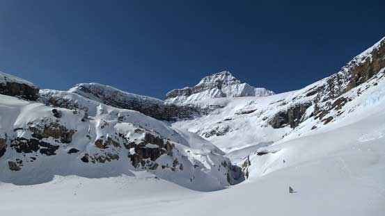 Looking back, Mistaya Mountain dominates the skyline
