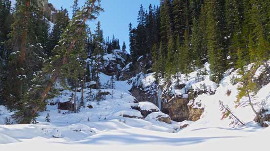 Looking back at the canyon. That big slope isn't visible though.
