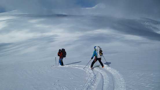 Vern skiing into the Trench