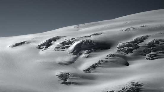 BOOM. A piece of serac broke on Snow Dome