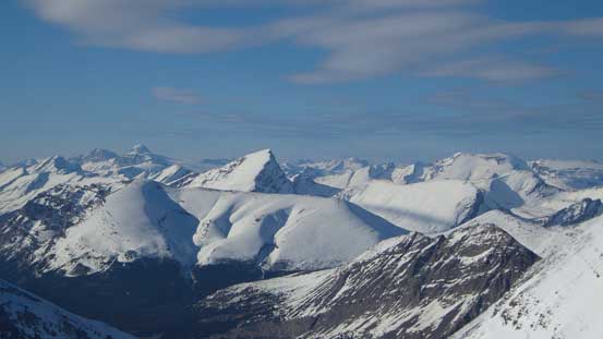 Behind Sunwapta Peak on the left skyline are Brazeau/Warren group