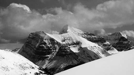 A zoomed-in view of the 'scramble' side of Mt. Edith Cavell