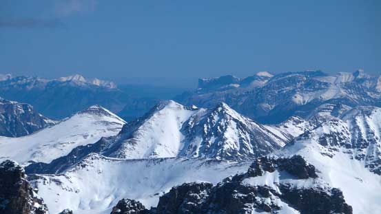 We weren't expecting to see Bedson Ridge and Roche Miette way to the East