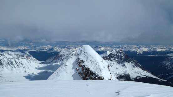 Bennington Peak is the lowest summit on Mt. Fraser massive