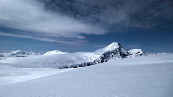 Started to see the mighty Mt. Columbia which we bagged 3 weeks ago..