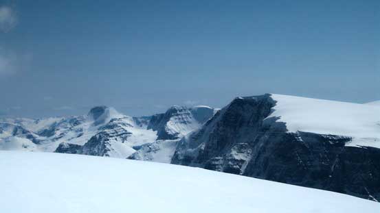 Athabasca and Andromeda show up. It also shows how far away we were from the parking lot...