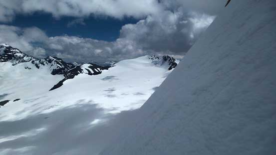 This side angled picture shows the slope angle. Here isn't the steepest part even.