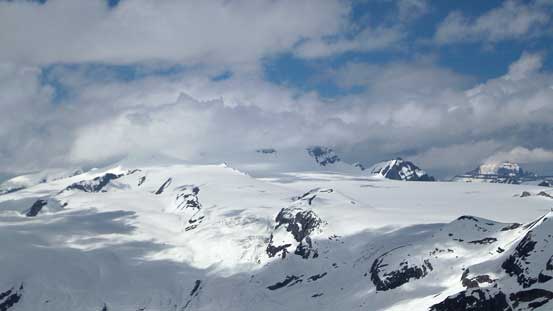 The Lyells were clearly up but not enough to see the summits