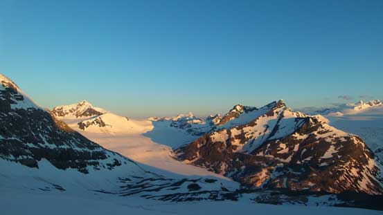 Now, it's time for the Golden Glow