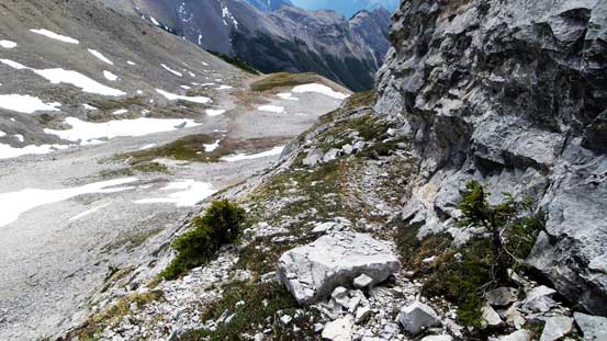 Traversing on some narrow ledges