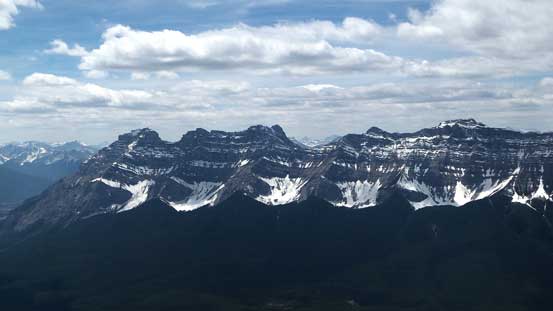 Just like the nearby Rundle, Cascade Mountain is also a long one