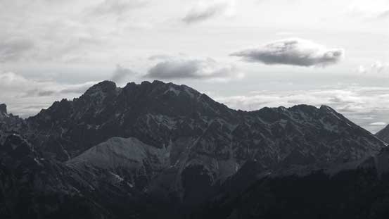 Elpoca Mountain is another big mountain in the Opal Range