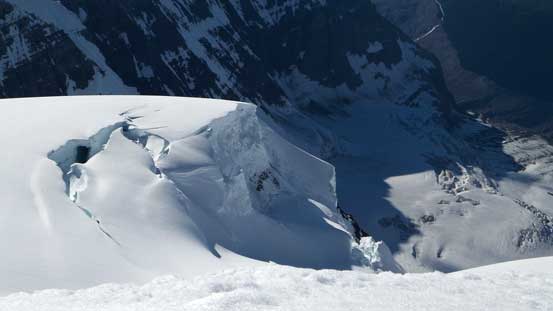 Looking down at the Alexandra Glacier plunging 2000 vertical meters down