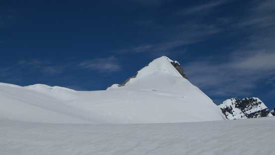 Looking back at Lyell V's summit pyramid