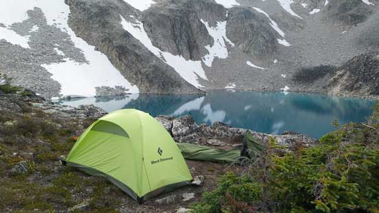 Back to camp. Time to hide inside my tent thank to the bugs...