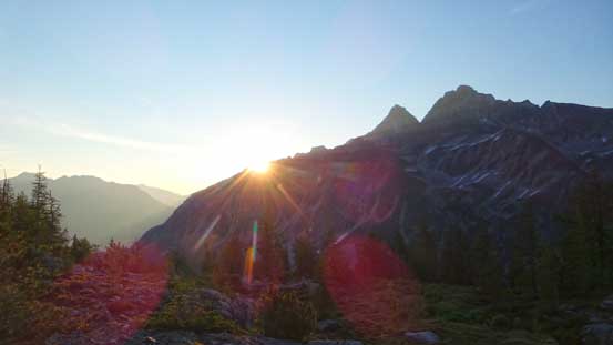 Sunrise over the shoulder of Donegal Peak and Connemara Peak