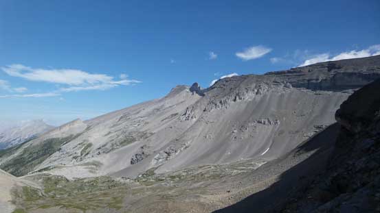 Looking back revealed some nice view of Mt. Sparrowhawk