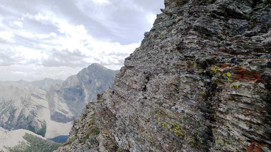 This picture clearly shows the terrain around the lower band