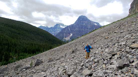 Side-hilling slog on rubbles