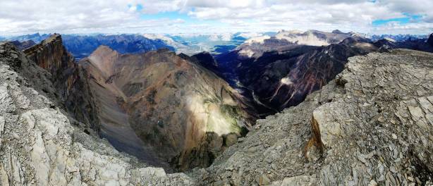 Another panorama from the false summit. Click to view large size.