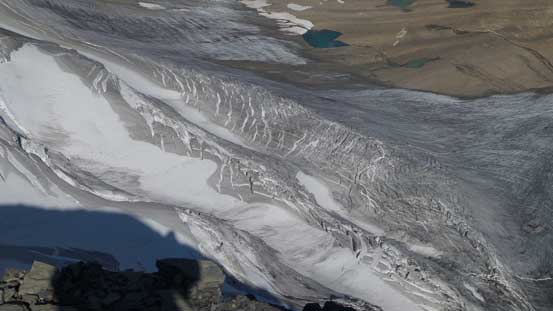 Lots of fractured glacier by this peak
